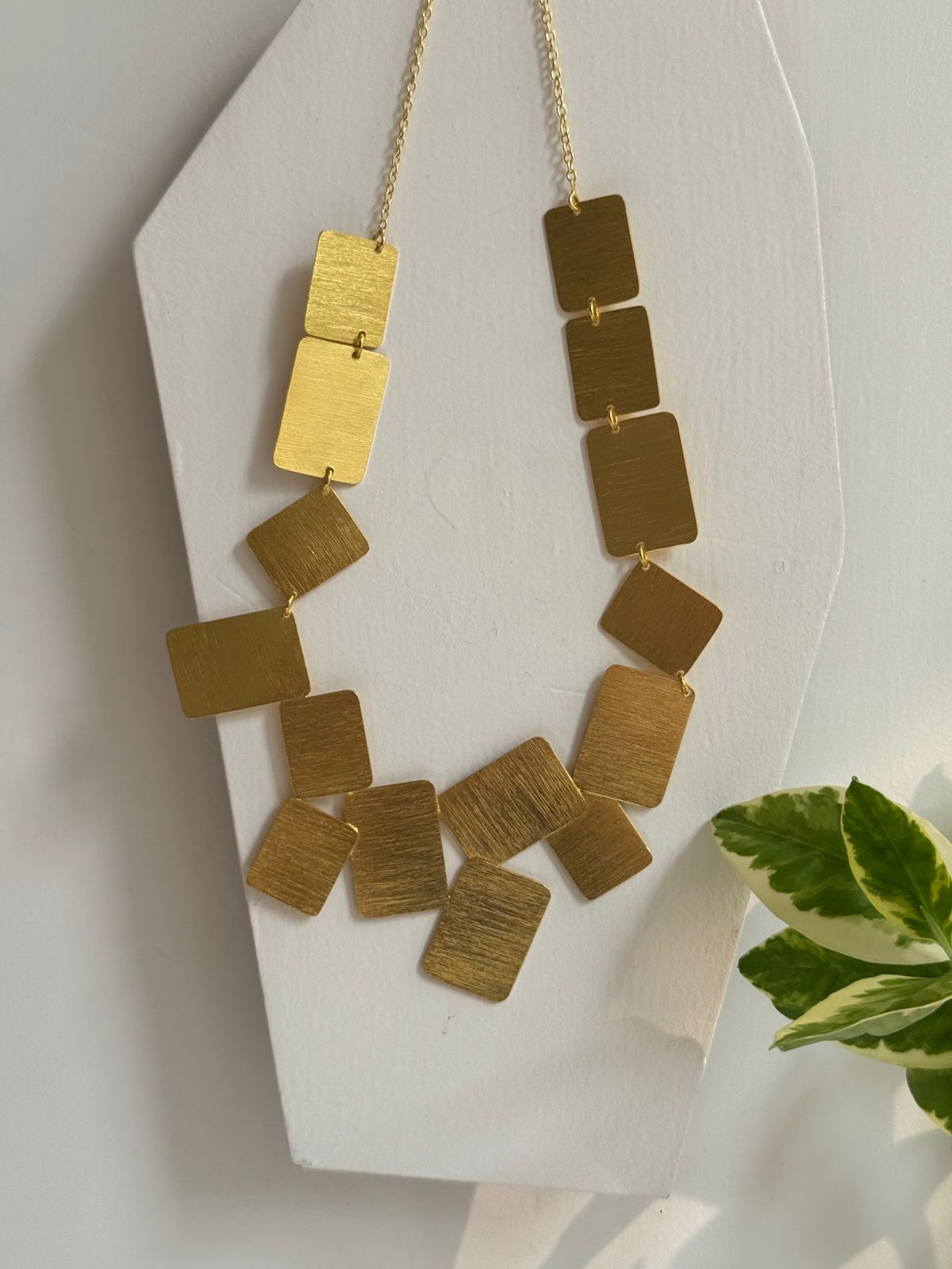 Scattered Block Statement Neckpiece