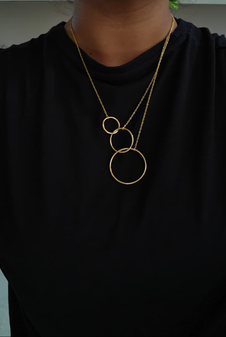 Tri Circle Statement Neckpiece